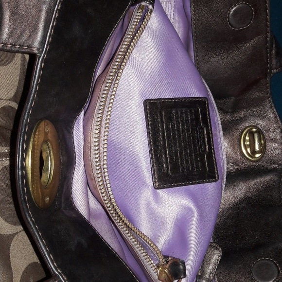 Coach purse - Picture 2 of 2